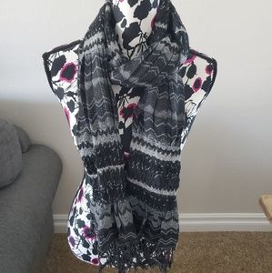 NWT Apt. 9 Shimmer Fringe Scarf
